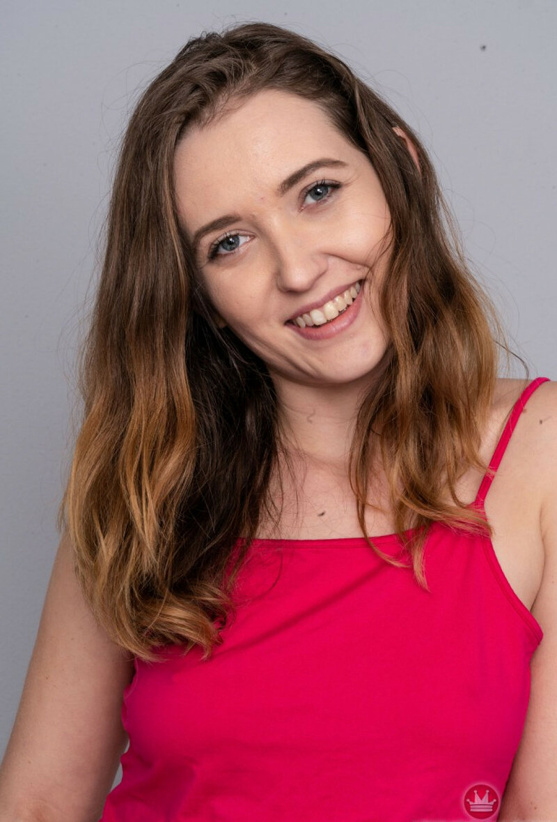 Эмилия, 21 год, 0 размер груди